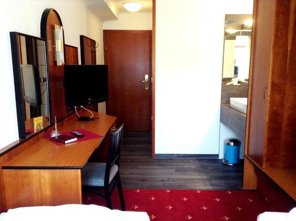 Hotel Gasthof Sonne Aschach an der Donau Phòng bức ảnh