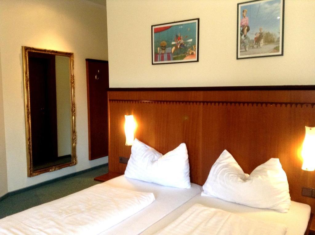 Hotel Gasthof Sonne Aschach an der Donau Ngoại thất bức ảnh
