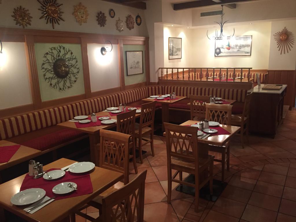 Hotel Gasthof Sonne Aschach an der Donau Ngoại thất bức ảnh