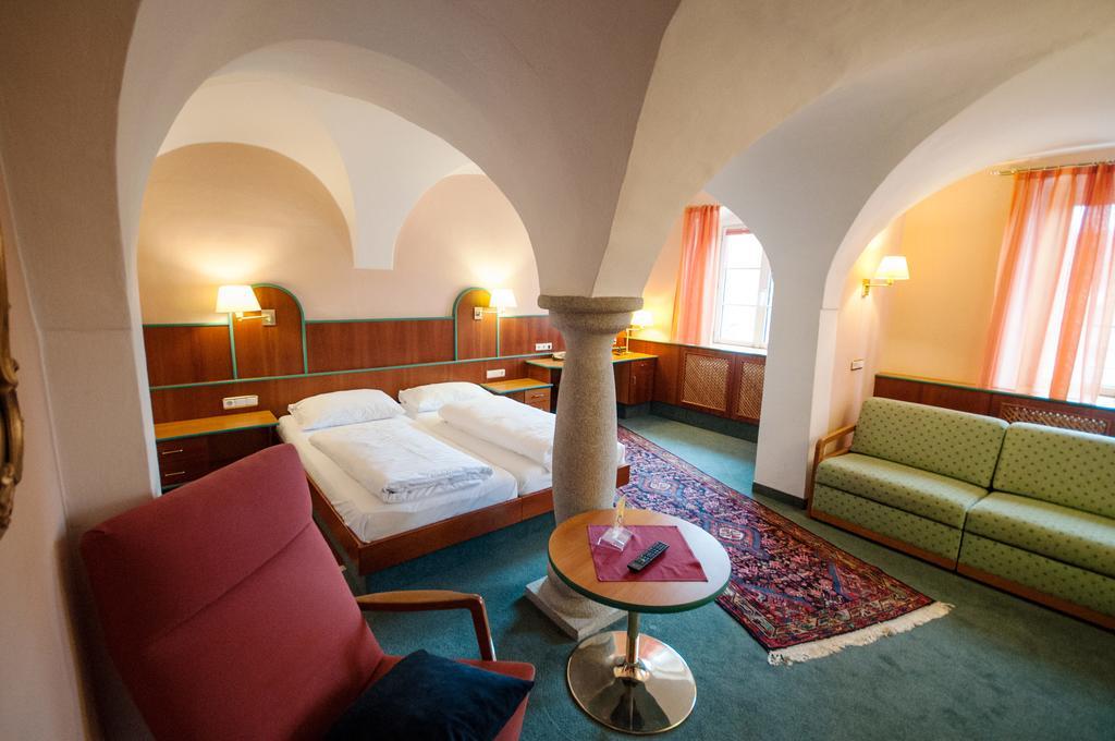 Hotel Gasthof Sonne Aschach an der Donau Ngoại thất bức ảnh