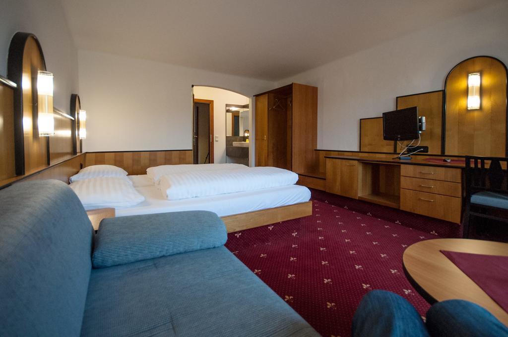 Hotel Gasthof Sonne Aschach an der Donau Ngoại thất bức ảnh